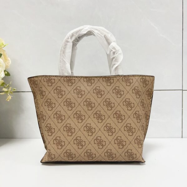 Guess bag GP992875 19-8.3-16.5cm