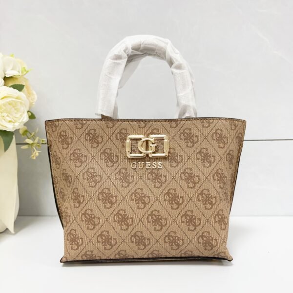 Guess bag GP992875 19-8.3-16.5cm