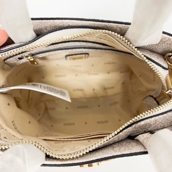 Guess bag GP992875 19-8.3-16.5cm