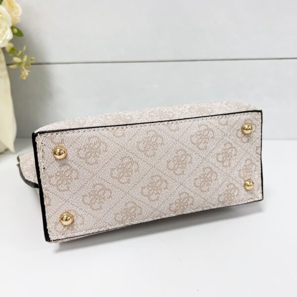 Guess bag GP992875 19-8.3-16.5cm