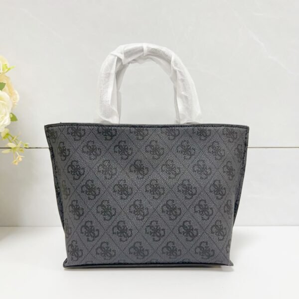 Guess bag GP992875 19-8.3-16.5cm