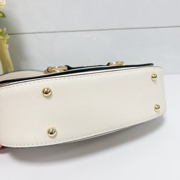 Guess bag BG801520 25.5-7.2-14cm